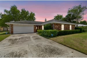 317 GREENWOODS DRIVE, LAKELAND, FL 33813 - MLS#MFRL4961535