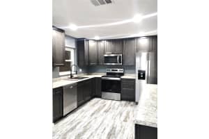 123 TREMONT DRIVE, WINTER HAVEN, FL 33884 - MLS#MFRL4961568