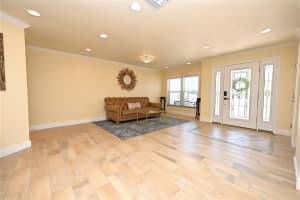 2240 LAKE ARIANA BOULEVARD, AUBURNDALE, FL 33823 - MLS#MFRL4961720