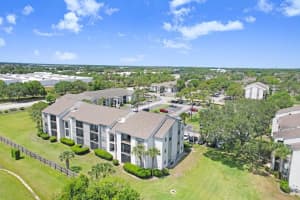2030 CASCADES BOULEVARD, KISSIMMEE, FL 34741 - MLS#MFRL4961829