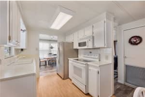 1610 REYNOLDS ROAD, LAKELAND, FL 33801 - MLS#MFRL4961858