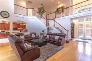 915 HICKORY FORK DRIVE, SEFFNER, FL 33584 - MLS#MFRL4961879