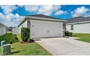 2025 HARVEST LANDING CIRCLE, LAKELAND, FL 33810 - MLS#MFRL4962048