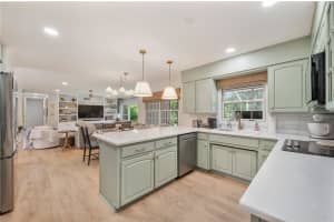 2718 BERKELEY AVENUE, LAKELAND, FL 33803 - MLS#MFRL4962058