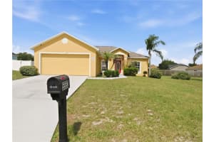 5553 Moon Valley Dr, LAKELAND
