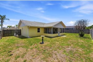 343 STERLING DRIVE, WINTER HAVEN, FL 33884 - MLS#MFRL4962251