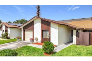 2115 KINGS CROSSING, WINTER HAVEN, FL 33880 - MLS#MFRL4962289
