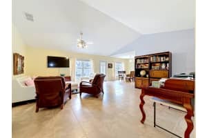 5945 WHITE TAIL LOOP, LAKELAND, FL 33811 - MLS#MFRL4962302