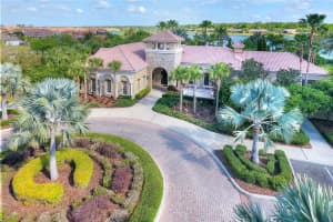3935 SUNSET LAKE DRIVE, LAKELAND, FL 33810 - MLS#MFRL4962327