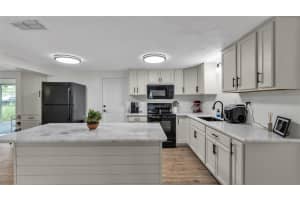 217 4TH STREET, WINTER HAVEN, FL 33880 - MLS#MFRL4962456