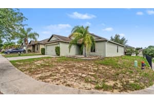 800 WOODLARK DRIVE, HAINES CITY, FL 33844 - MLS#MFRL4962514