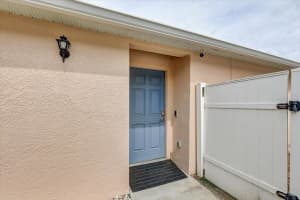 30257 BIRDHOUSE DRIVE, WESLEY CHAPEL, FL 33545 - MLS#MFRL4962569
