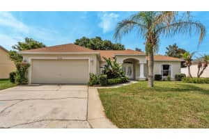 8202 WESTMONT TERRACE DRIVE, LAKELAND, FL 33810 - MLS#MFRL4962578