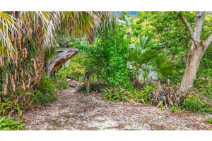 6330 EMERSON AVENUE, ST PETERSBURG, FL 33707 - MLS#MFRL4962583