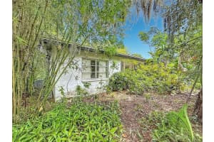 6330 EMERSON AVENUE, ST PETERSBURG, FL 33707 - MLS#MFRL4962583