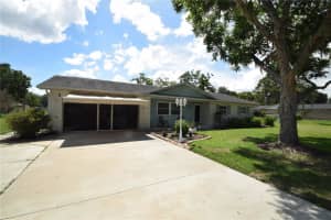 6739 FARRIS DRIVE, LAKELAND, FL 33811 - MLS#MFRL4962807