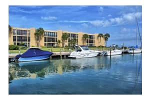 448 Gulf of Mexico Dr UNIT A104, Longboat Key, FL 34228, Sold 10/24/13