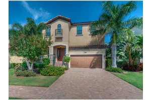 5619 Title Row Dr, Bradenton, FL 34210, Sold 02/27/15
