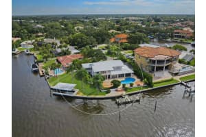 1703 Little Pointe Cir, Sarasota, FL 34231, Sold 08/22/14