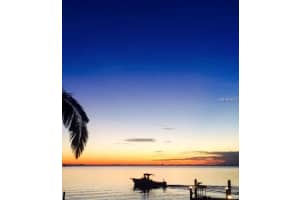 7206 Westmoreland Dr, Sarasota, FL 34243, Sold 06/19/15