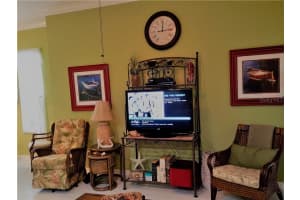400 RAVINIA CIR #400, VENICE, FL 34292 - MLS#MFRN5769947