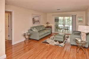 1202 Lexington Dr, Venice, FL 34292, Sold 05/19/17