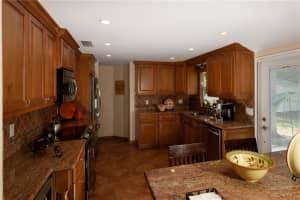 301 Lychee Rd, Nokomis, FL 34275, Sold 04/28/17