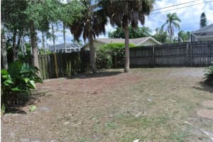 3846 Pin Oaks St, Sarasota, FL 34232, Sold 07/31/17