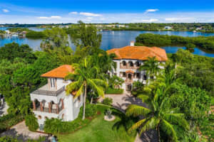 3860 Casey Key Rd, Nokomis, FL 34275, Sold 04/28/21