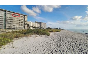 555 The Esplanade N, Venice, FL 34285, Sold 12/15/20