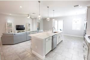 8156 36th St E, Sarasota, FL 34243, Sold 10/19/21