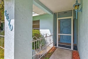6570 Waterford Cir, Sarasota, FL 34238, Sold 11/08/21