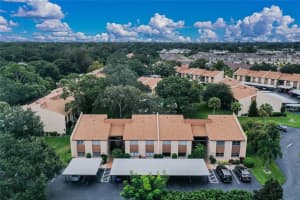 2405 Clubhouse Cir, Sarasota, FL 34232, Sold 11/19/21