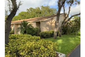 2624 Woodgate Ln, Sarasota, FL 34231, Sold 12/01/21