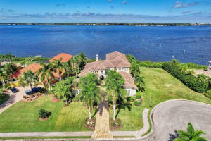 4219 Hawk Island Dr, Bradenton, FL 34208, Sold 12/01/21