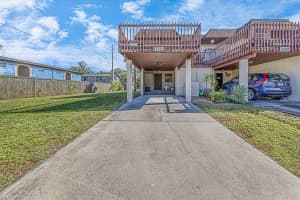 3251 Ramblewood Dr N, Sarasota, FL 34237, Sold 12/08/21