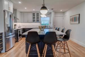 1000 Tarpon Center Dr, Venice, FL 34285, Sold 01/07/22