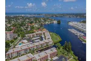 270 Santa Maria St, Venice, FL 34285, Sold 01/14/22