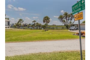 805 Garland Ave, Nokomis, FL 34275, Sold 05/10/22