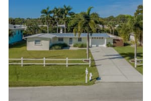 805 Garland Ave, Nokomis, FL 34275, Sold 05/10/22