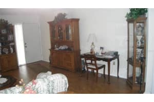 4141 Oakhurst Cir W, Sarasota, FL 34233, Sold 02/10/22