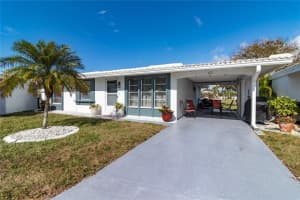 421 Circlewood Dr, Venice, FL 34293, Sold 02/14/22