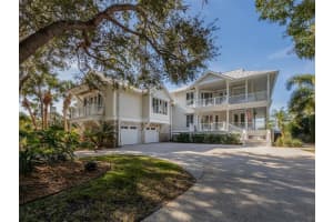 749 Eagle Point Dr, Venice, FL 34285, Sold 02/14/22
