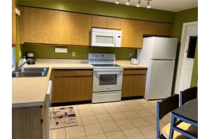 672 Linden Dr, Englewood, FL 34223, Sold 02/24/22