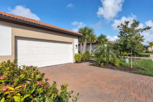 9944 Haze Dr, Venice, FL 34292, Sold 03/15/22
