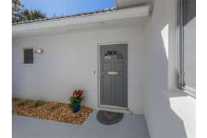 1827 Vera Pl, Sarasota, FL 34235, Sold 03/07/22