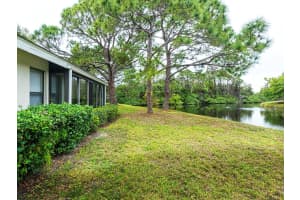 258 Southampton Ln, Venice, FL 34293, Sold 03/24/22