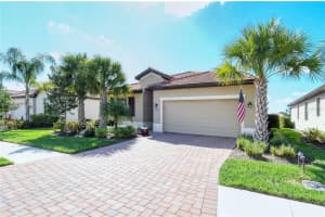 9881 HILLTOP DR, VENICE, FL 34292 Sold 08/01/22
