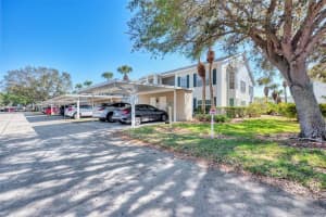 410 Laurel Lake Dr, Venice, FL 34292, Sold 04/12/22