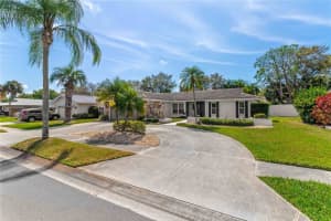 2926 Captiva Dr, Sarasota, FL 34231, Sold 04/04/22